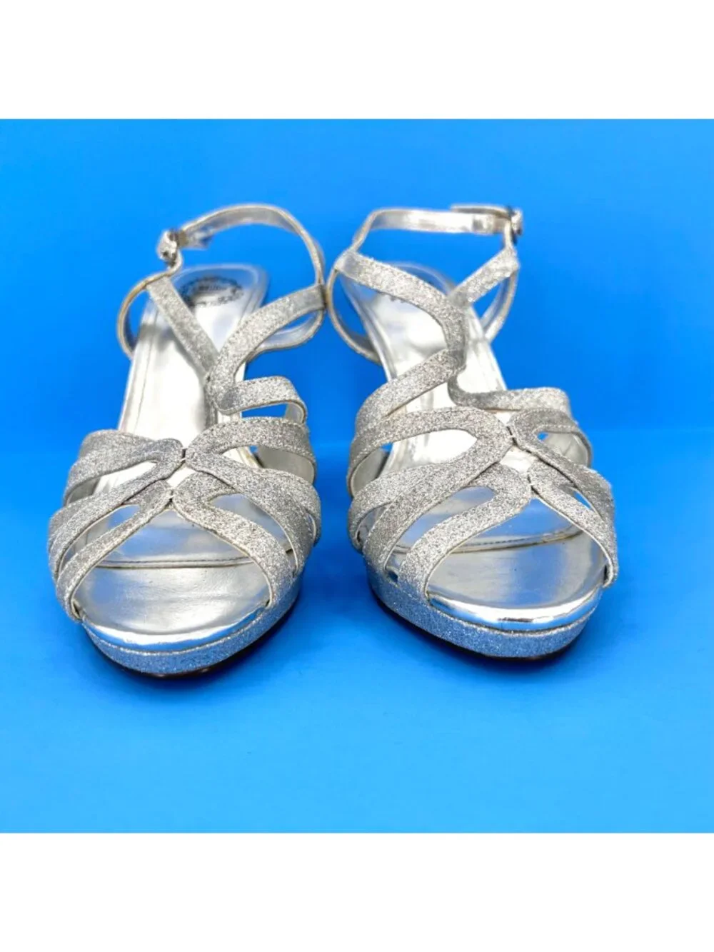 I. MILLER SILVER GLITTER HEELS - 8M